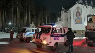 В женском монастыре нашли мужчин с уголовным прошлым