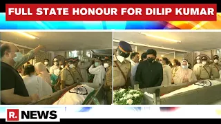 Actor Dilip Kumar buried With State Honour in Mumbai | Fans gather to pay tribute | Republic TV