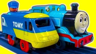 Rare Classic TOMY Toy Trains $10 Trash & Treasure InterCity 125 Vs Thomas The Tank