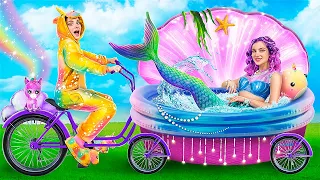 Pequeña Casa en una Bicicleta / Gemela Unicornio contra Gemela Sirena