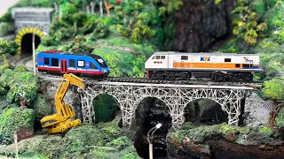 Kereta Api Tabrakan Di Atas Jembatan Hampir Anjlok Jatuh Ke Air - Mainan Kereta Api Miniatur Diorama