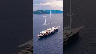 Jeff Bezo’s $575,000,000+ fleet meets M/Y Loon #yacht #motoryacht #superyachts #luxury #yachting