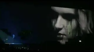 Roger Waters - Don't Leave Me Now -The Wall Live O2 Arena London 17-05-2011