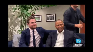 Stephen Amell & David Ramsey have hilarious moment with Jensen Ackles & Misha Collins