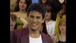 Especial Sertanejo | Adalberto & Adriano cantam "Você Só Me Faz Feliz" na RECORD TV em 1994 - RARO