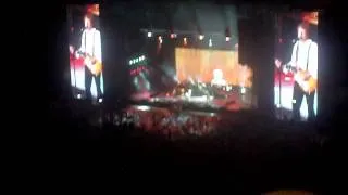 PaulMcCartney- Paperback Writer @CitiField