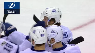 Gourde deflects for a PPG (10/30/2017 TBL vs. FLA)