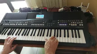 Hallelujah played on Yamaha PSR SX600