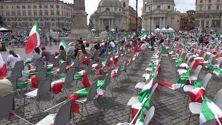 Centrodestra in piazza a Roma, Salvini, Meloni e Tajani non riempiono Piazza del Popolo