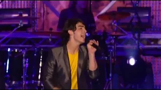 Jonas Brothers - Burnin Up - Disney Channel Games 2008