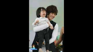 Kim Hyun Joong Livestream after marrying his wife and having a baby! p1