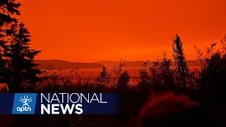 Forest fires rage in northwestern Ontario, hundreds flee their homes | APTN News