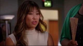 Glee - Blaine gets voted the 'New Rachel' 4x01
