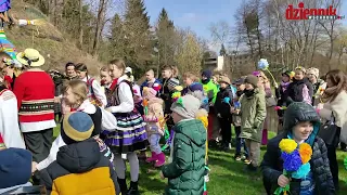 Pierwszy dzień wiosny i topienie Marzanny w ogrodzie botanicznym w Lublinie