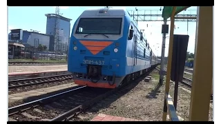 ЭП1М 437 с поездом №490 Адлер — Москва.