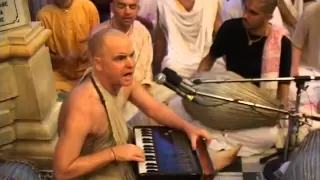 Hare Krsna Kirtan At Sri Vrindavan Dham w/ Aindra Prabhu ep4