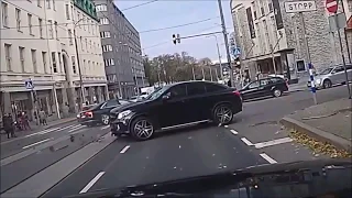 Audi A8 vs Mercedes-Benz GLE Coupe Crash