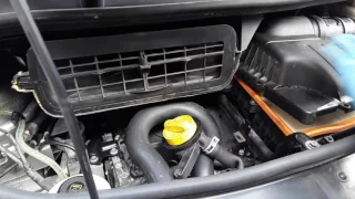 Air Filter Replacement on a Vauxhall Vivaro, Renault Trafic and Nissan Primastar 2013MY