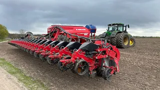 HORSCH Maestro 24SV JohnDeere 8R410