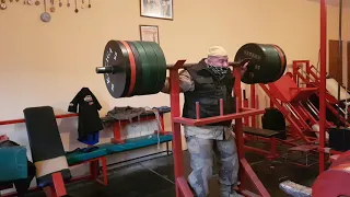 Iron Strongman Kaciga 700 kg.