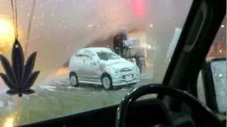 Neve no Japão...no posto de gasolina