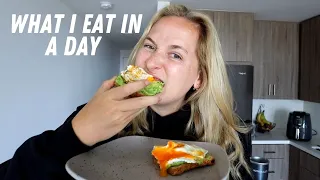 What I Eat in a Day as a Runner | Intuitive Eating + Mindset Around Food