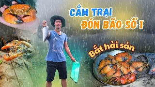 Lặn Lội Dưới Bùn Bắt Con Mỏ Vịt, Cúm Tại Bãi Biển Trong Cơn Mưa Bão