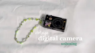Unboxing: Vintage Nikon Digital Camera 📷📦