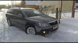 Skoda Octavia Scout по снегу.