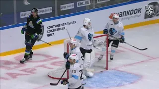 Kugryshev wacky goal