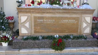 Debbie Reynolds & Carrie Fisher Graves Christmas 2020 Forest Lawn Cemetery Hollywood Hills LA CA USA