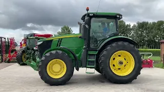 John Deere 7230R (2013) - Vierwielaangedreven landbouwtractor