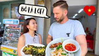 My Vietnamese Friend Tries To Teach Me How to Order Street Food in Saigon 🇻🇳 With @WhatThePho