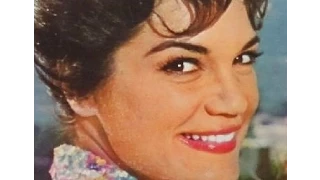 Connie Francis - Love Is Me, Love Is You {Amor Soy Yo, Amor Eres Tu}   (Spanish version) (13)