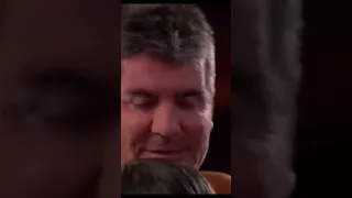 simon kisses random women on AGT 😘 lol 😂😂