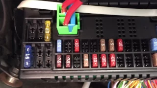 XC90 Fuse compartments 2006