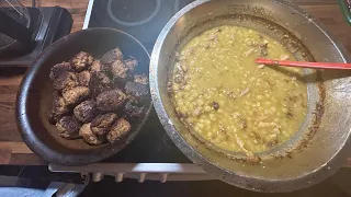 Ruuanlaitto terapiaa eli lihapullia ja hernekeittoa 🧆🥘