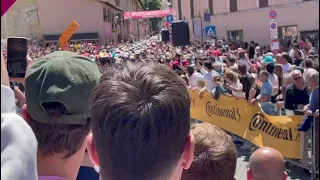 Giro d'Italia, la partenza della tappa Spoleto - Prati di Tivo [TuttOggi]
