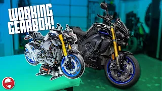 This Lego Technic Yamaha MT10sp has a Secret!