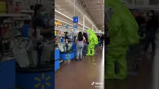 HAZMAT SUIT AT WALMART 😷🏪(19)