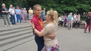 Две души.Елена Ванга+Александр Малинин.В Гомельском парке.24.06.2023.