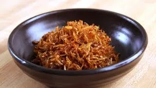 Stirfried dried anchovy side dishes (Myeolchi-bokkeum: 멸치볶음)