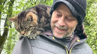 Flocked moved to orchard & Ovenmitt observed all from Martin’s shoulders