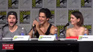 Elenco liga para Tyler Hoechlin durante painel da SDCC 2015 via @teenwolfbr (Legendado)