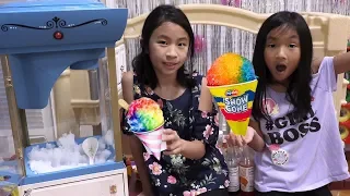 Pretend Play Food Truck Toy with GIANT SNOW CONE KITCHENS