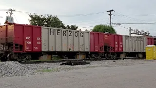 CSXT W085-06 dropping ballast at West Point, GA April 2023