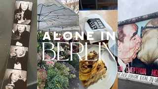 BERLIN VLOG pt.2🇩🇪 traveling alone, flea markets, berlin wall, cafes, alexanderplatz, german food