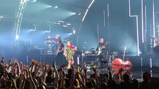 ZAZ (Isabelle Geffroy) - À perte de rue (À perte de vue?) - Feb 6 2019 in Moscow