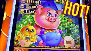 HOT NEW PIGGY GAME!!!!!!!!