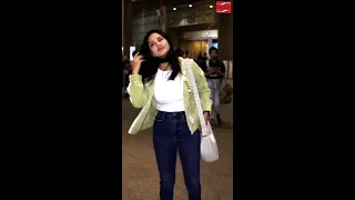 SUNNY LEONE SNAPPED AT AIRPORT ARRIVED #shorts #sunnyleone
